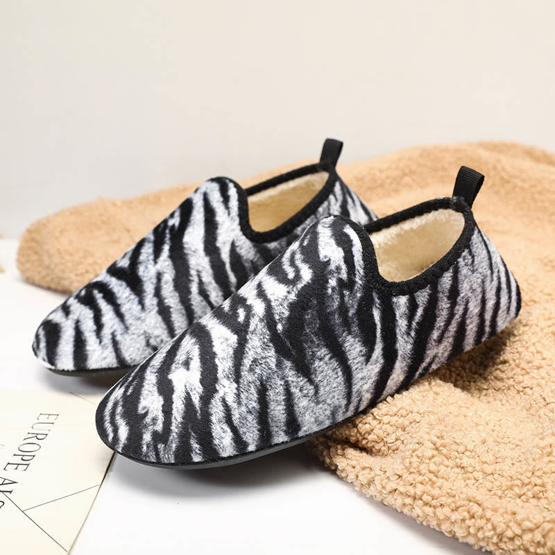 Plus Size Tiger Slipper Socks - image 5