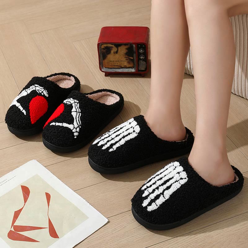 Plus Size Ghost Face Hand Heart Slippers - image 3