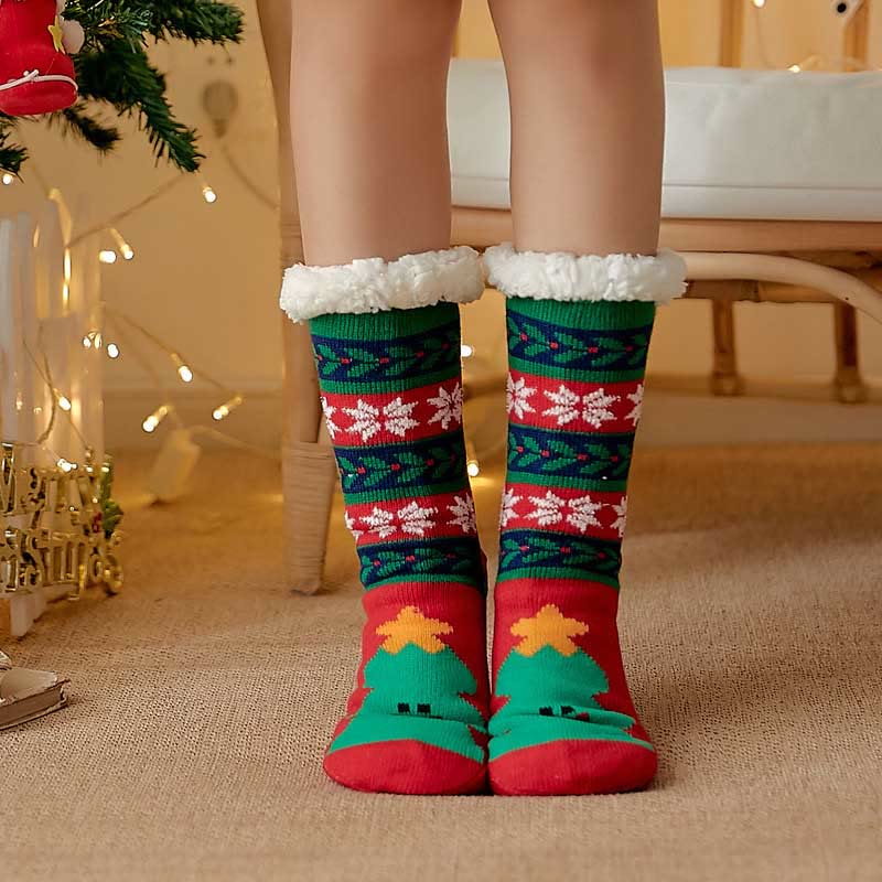 Plus Size Christmas Tree Gifts Slipper Socks(2 Pairs) - Green - EU36-42(US3-8.5) - image 4