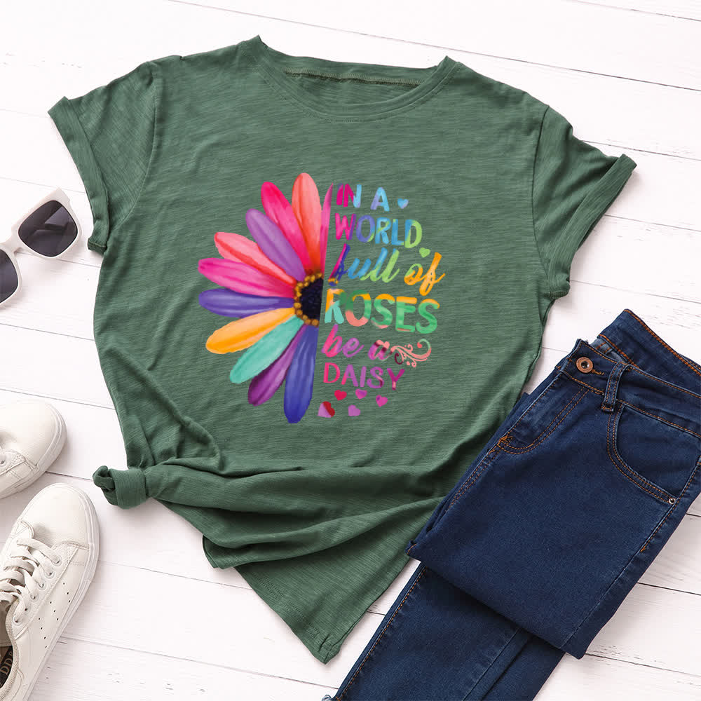 Plus Size Daisy Print Short Sleeve T-Shirt - Army Green - 5XL - image 6