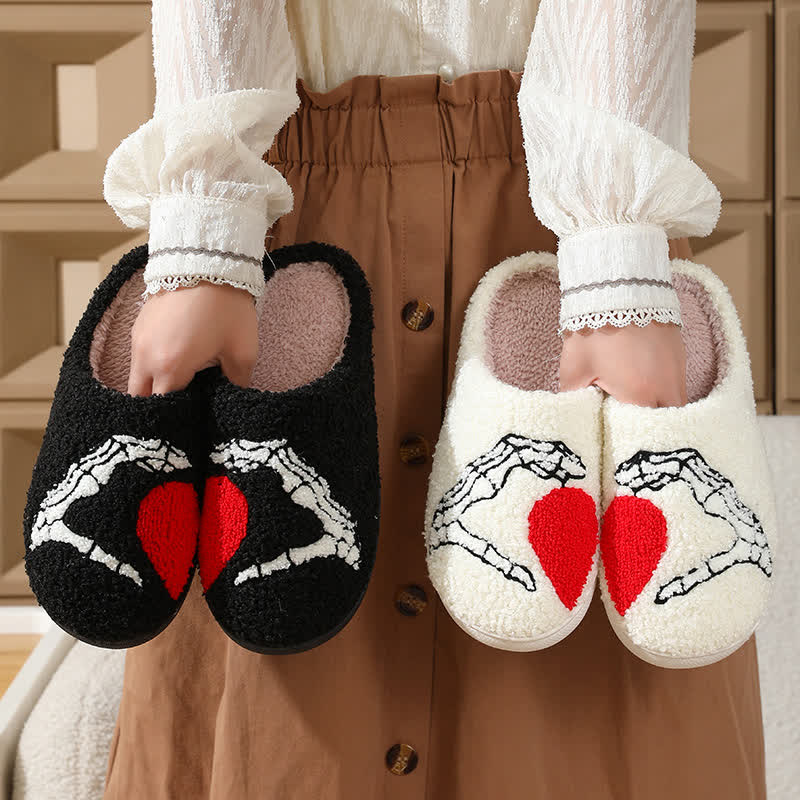 Plus Size Cartoon Skeleton Hand Heart Slippers - image 2