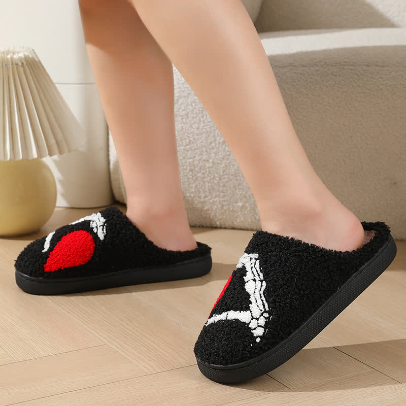 Plus Size Cartoon Skeleton Hand Heart Slippers - image 4