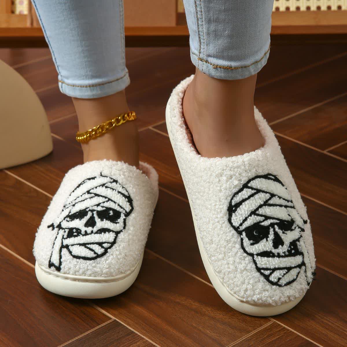Plus Size Halloween Bandage Skull Print Slippers - image 1