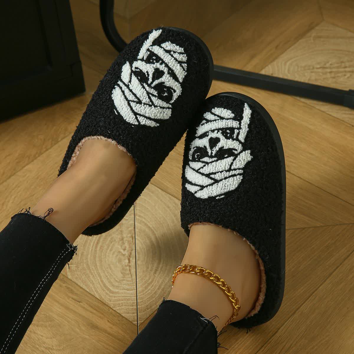 Plus Size Halloween Bandage Skull Print Slippers - image 10