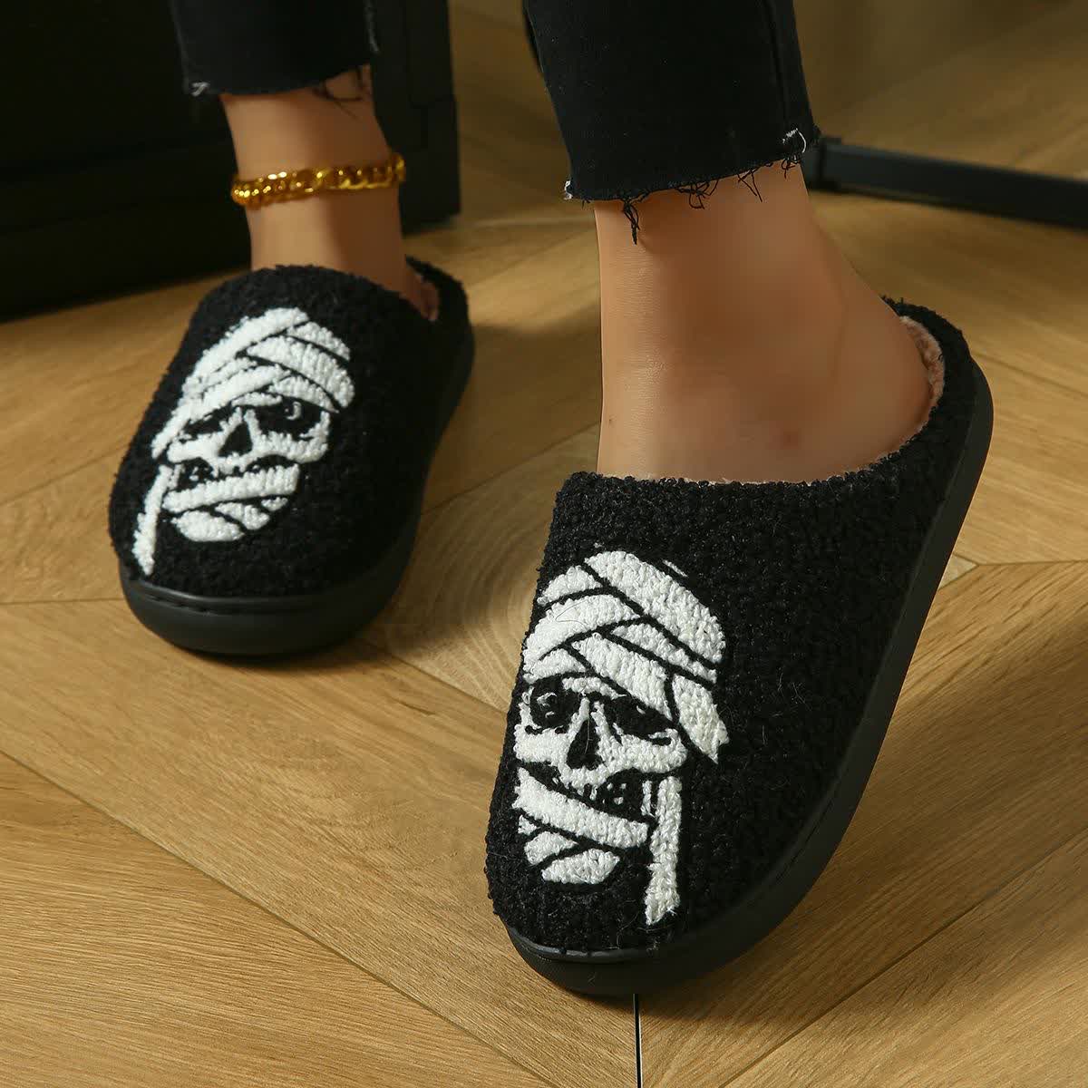 Plus Size Halloween Bandage Skull Print Slippers - image 8