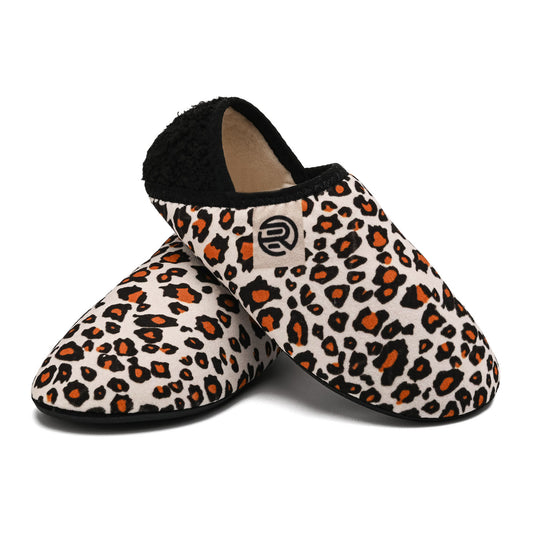 Plus Size Leopard Print Home Slipper Socks - image 0