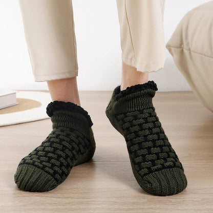 Plus Size Rectangular Grid Slipper Socks - image 4