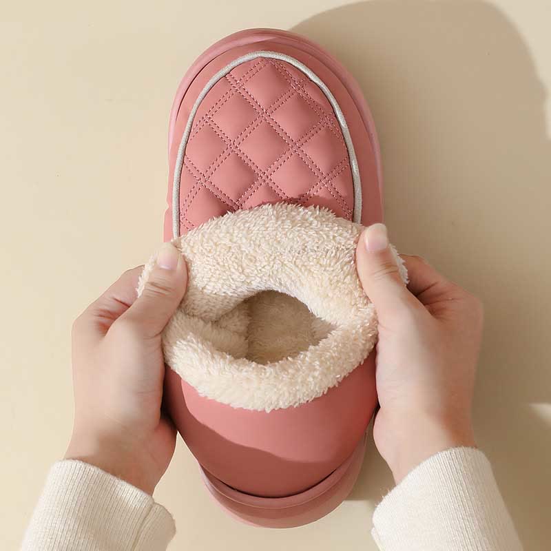 Plus Size Grid Slippers - image 6