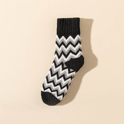 Plus Size Wave Plus Velvet Quarter Socks(6 Pairs) - Black - EU36-45(US3-11) - image 7