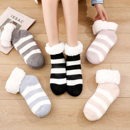 Plus Size Wide Stripes Slipper Socks