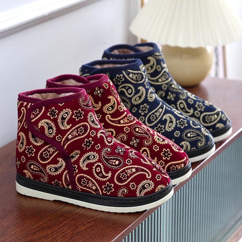 Plus Size Gold Embroidery Slippers - image 11