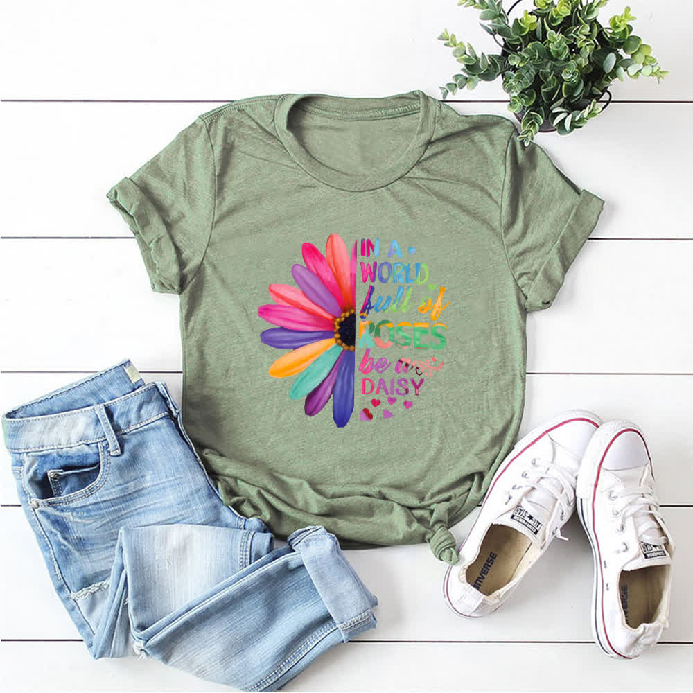 Plus Size Daisy Print Short Sleeve T-Shirt - Olive Green - 5XL - image 10