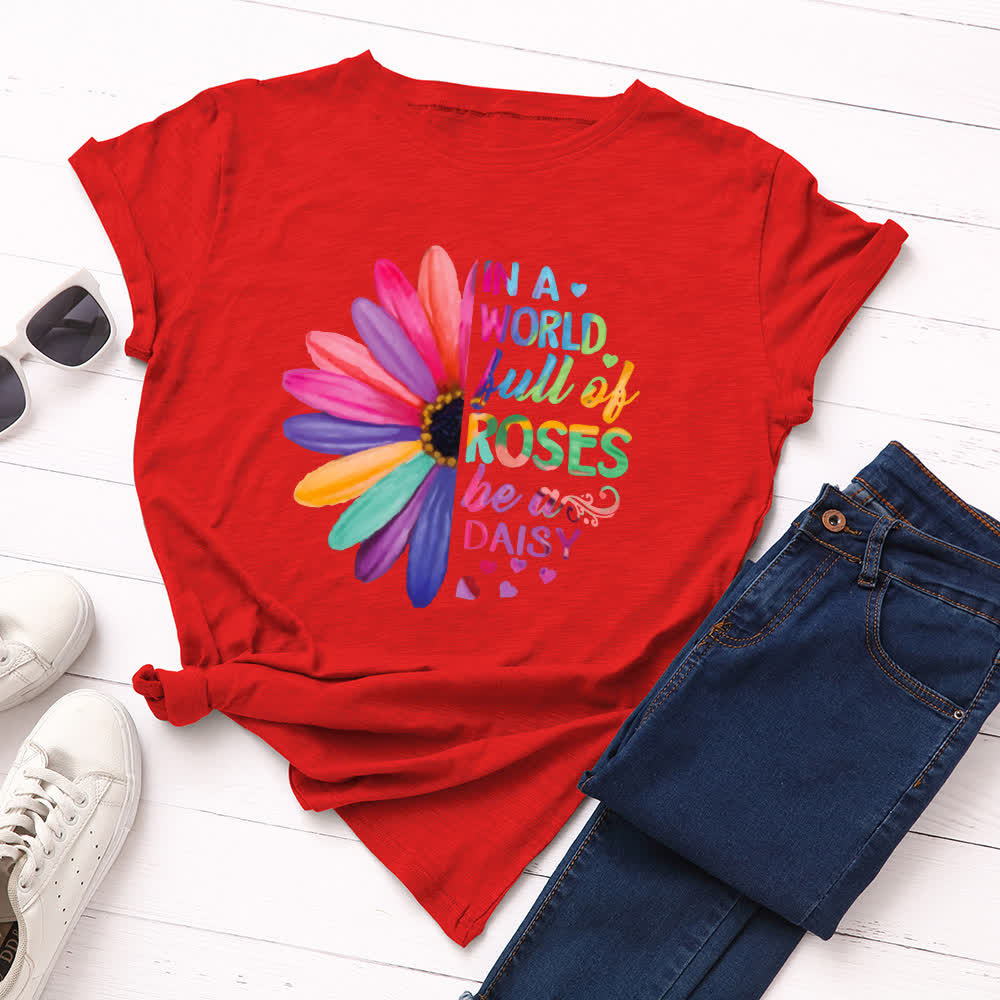Plus Size Daisy Print Short Sleeve T-Shirt - Red - 5XL - image 1