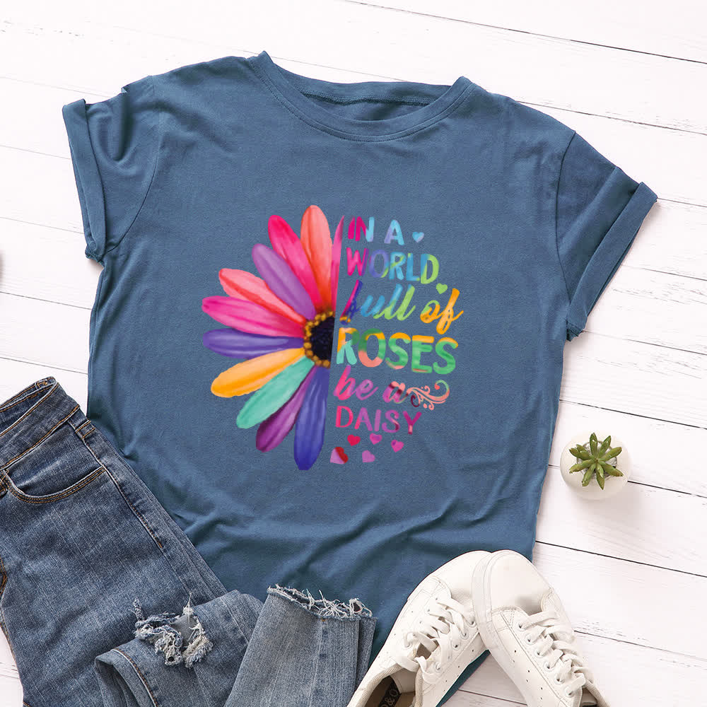 Plus Size Daisy Print Short Sleeve T-Shirt - Royal Blue - 5XL - image 4