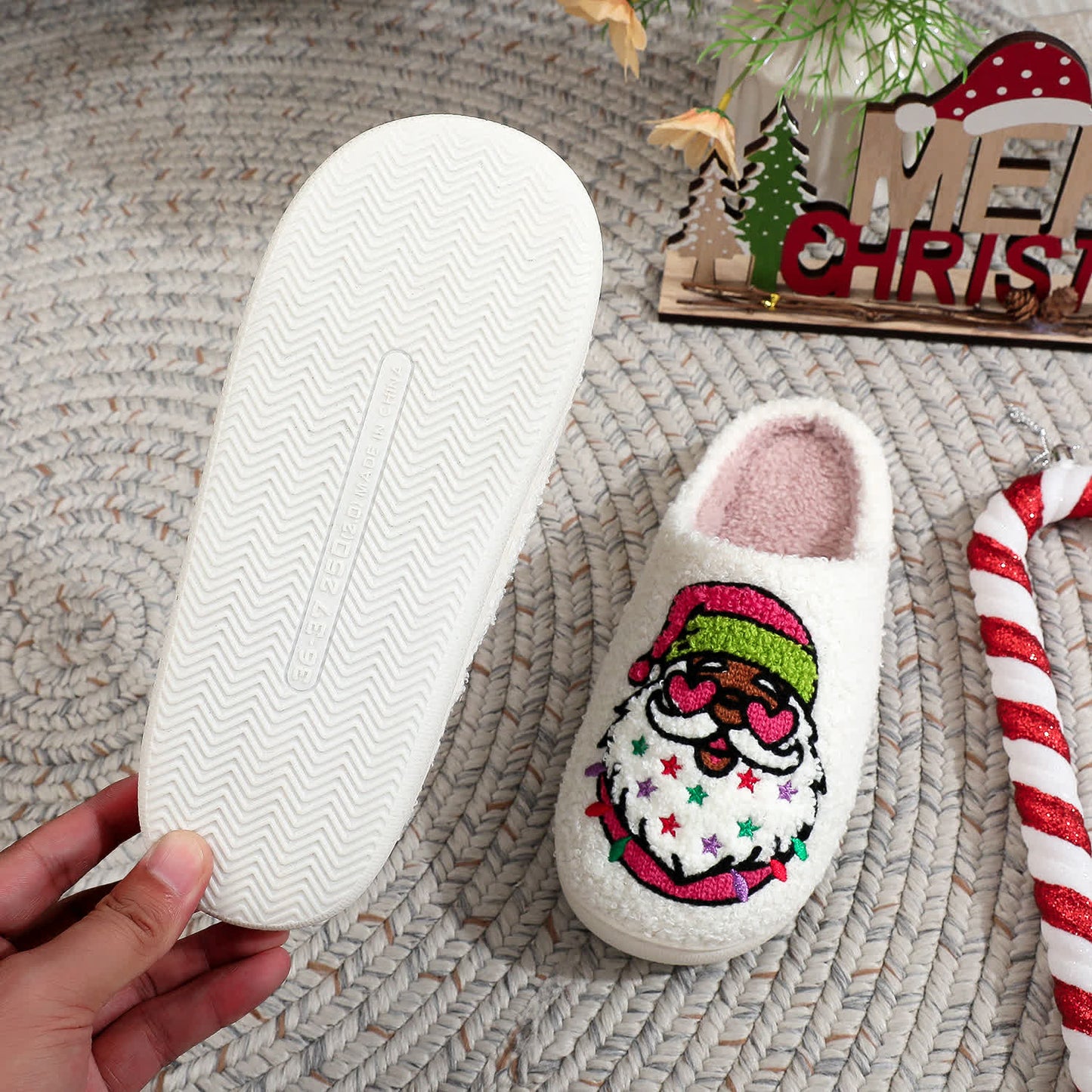 Plus Size Christmas Santa Claus Print Slippers - image 5