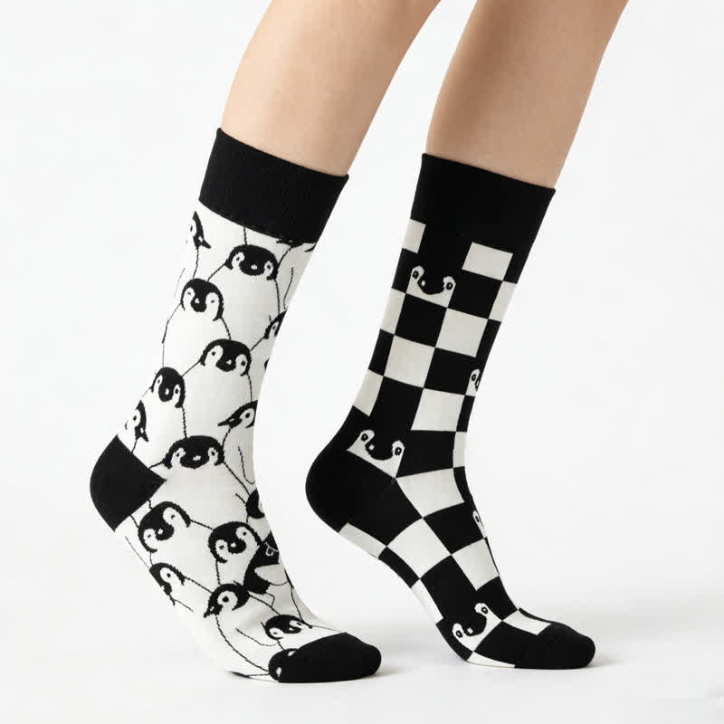 Penguin Cartoon Quarter Socks - Black - EU36-43(US3-9) - image 0