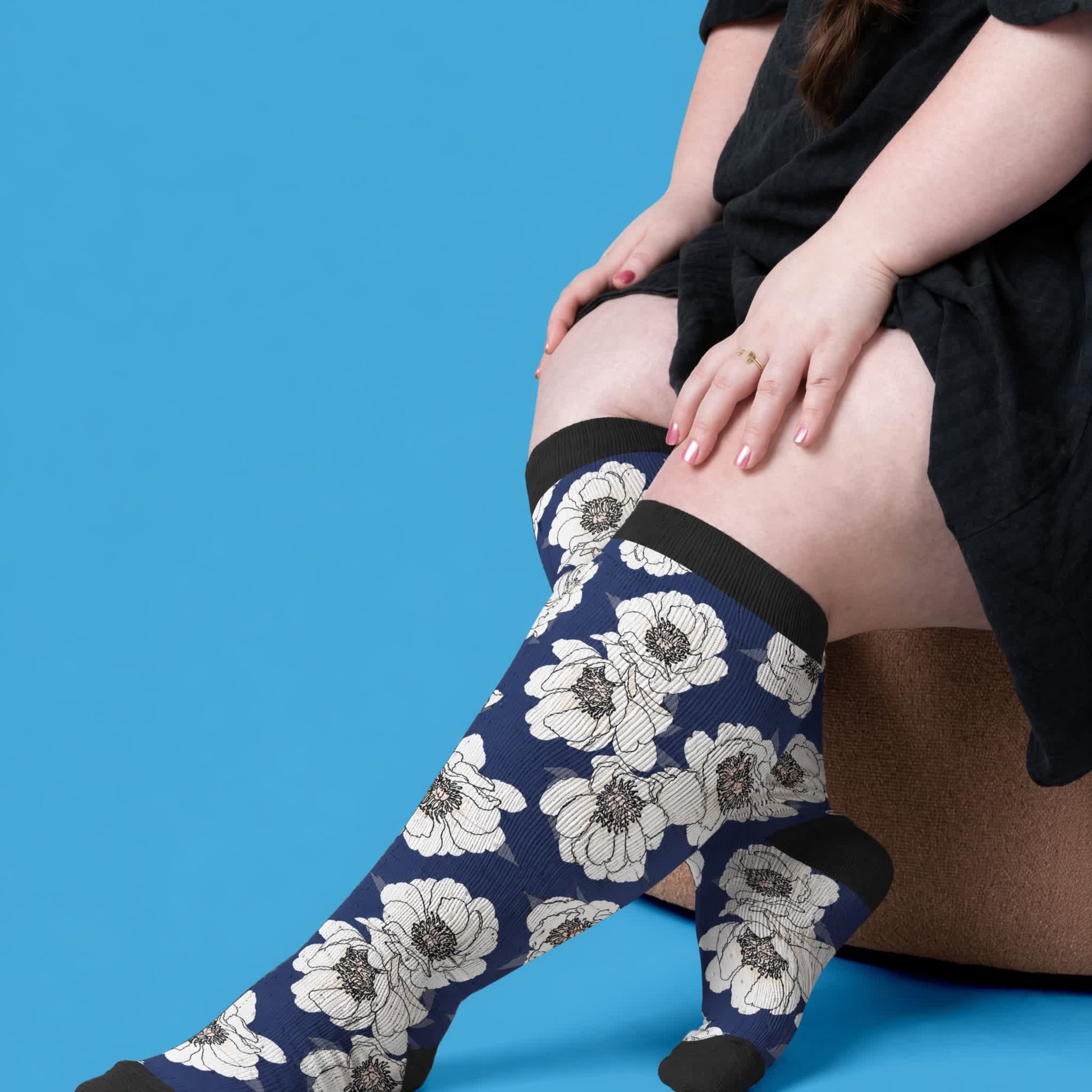 Plus Size Magnolia Floral Compression Socks - image 2