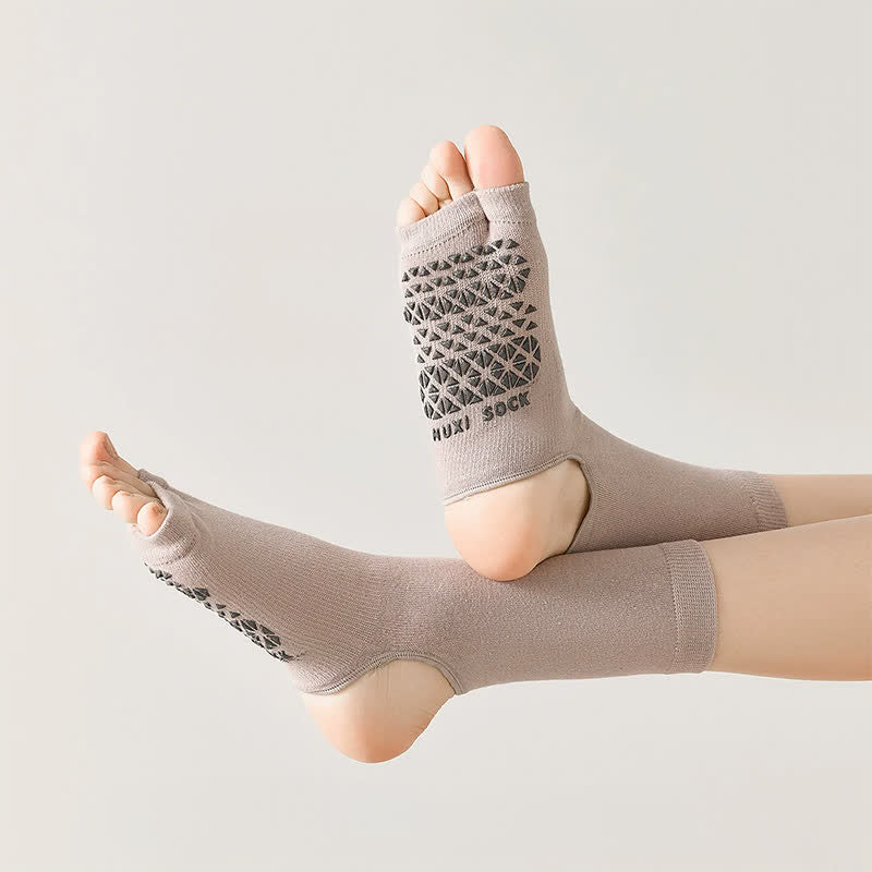 Breathable Knit Casual Grip Socks (3 Pairs) - image 2