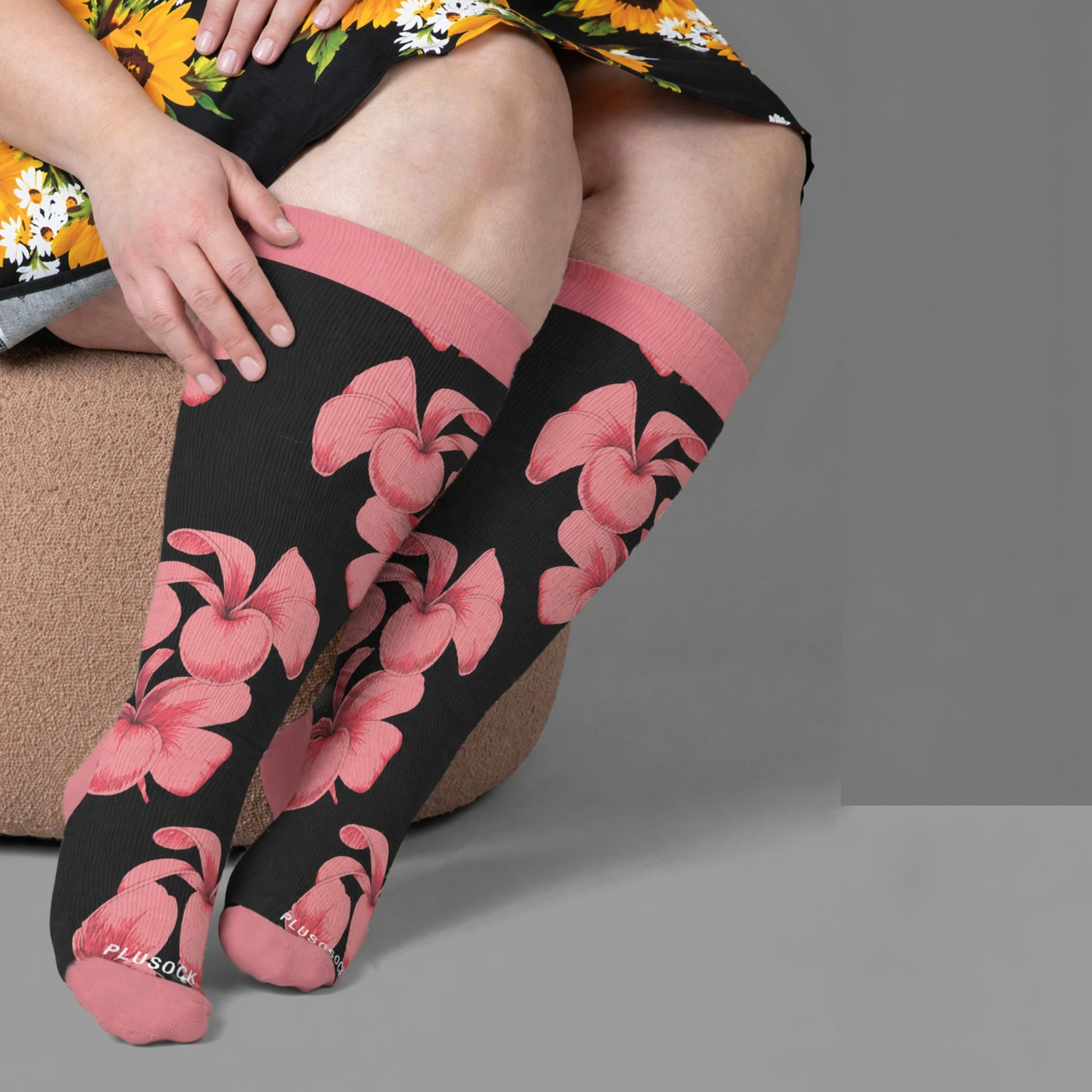 Plus Size Tulip Bloom Compression Socks - image 1