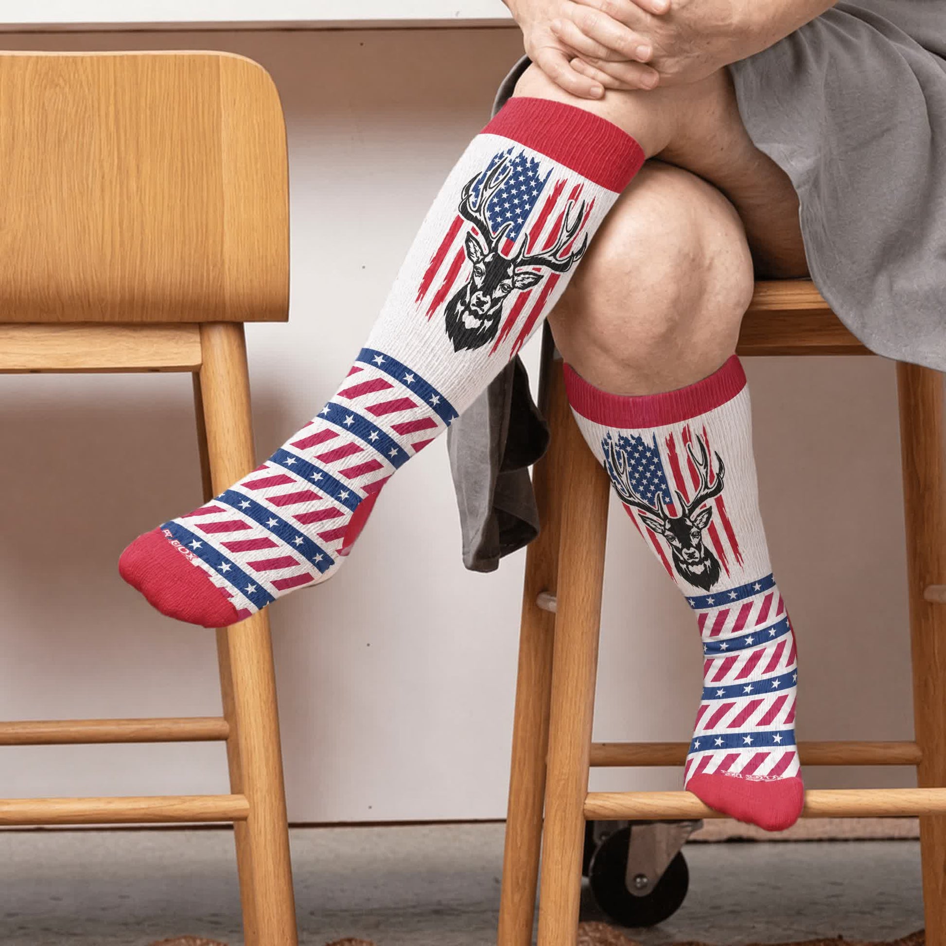 Plus Size Patriotic Star Stripe Compression Socks - Red(1 Pair) - 4XL - image 2