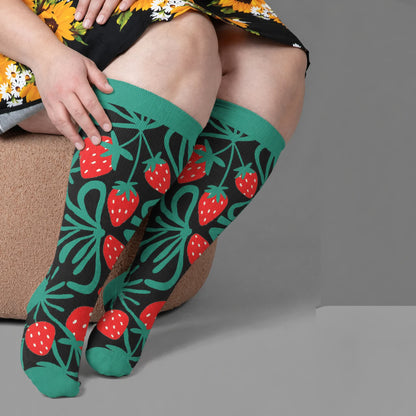 Plus Size Strawberry Vine Compression Socks - Green(1 Pair) - 4XL - image 1