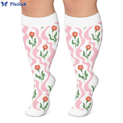 Plus Size Strawberry Vine Compression Socks - image 7