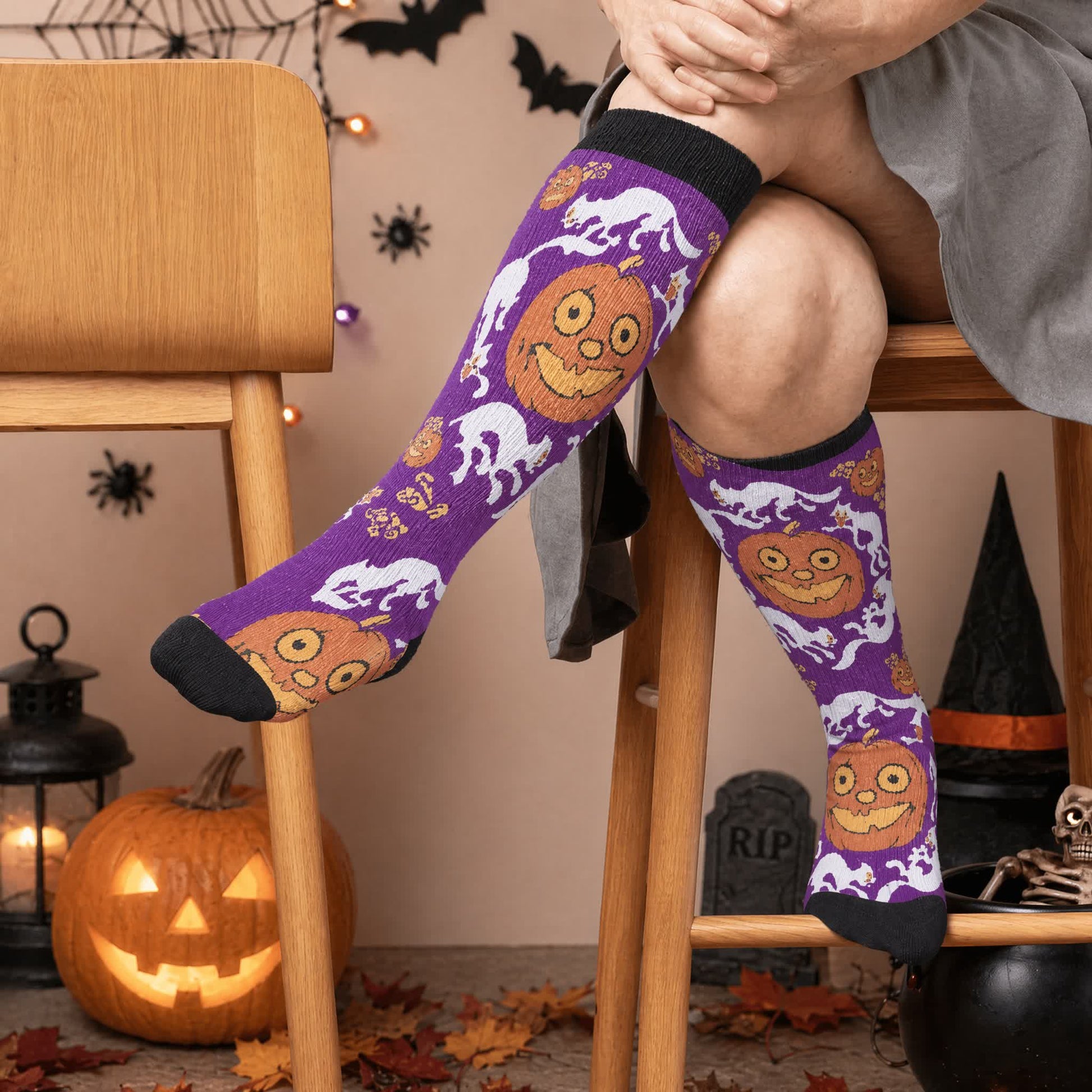 Plus Size Halloween Pumpkin Compression Socks - Purple(1 Pair) - 4XL - image 1