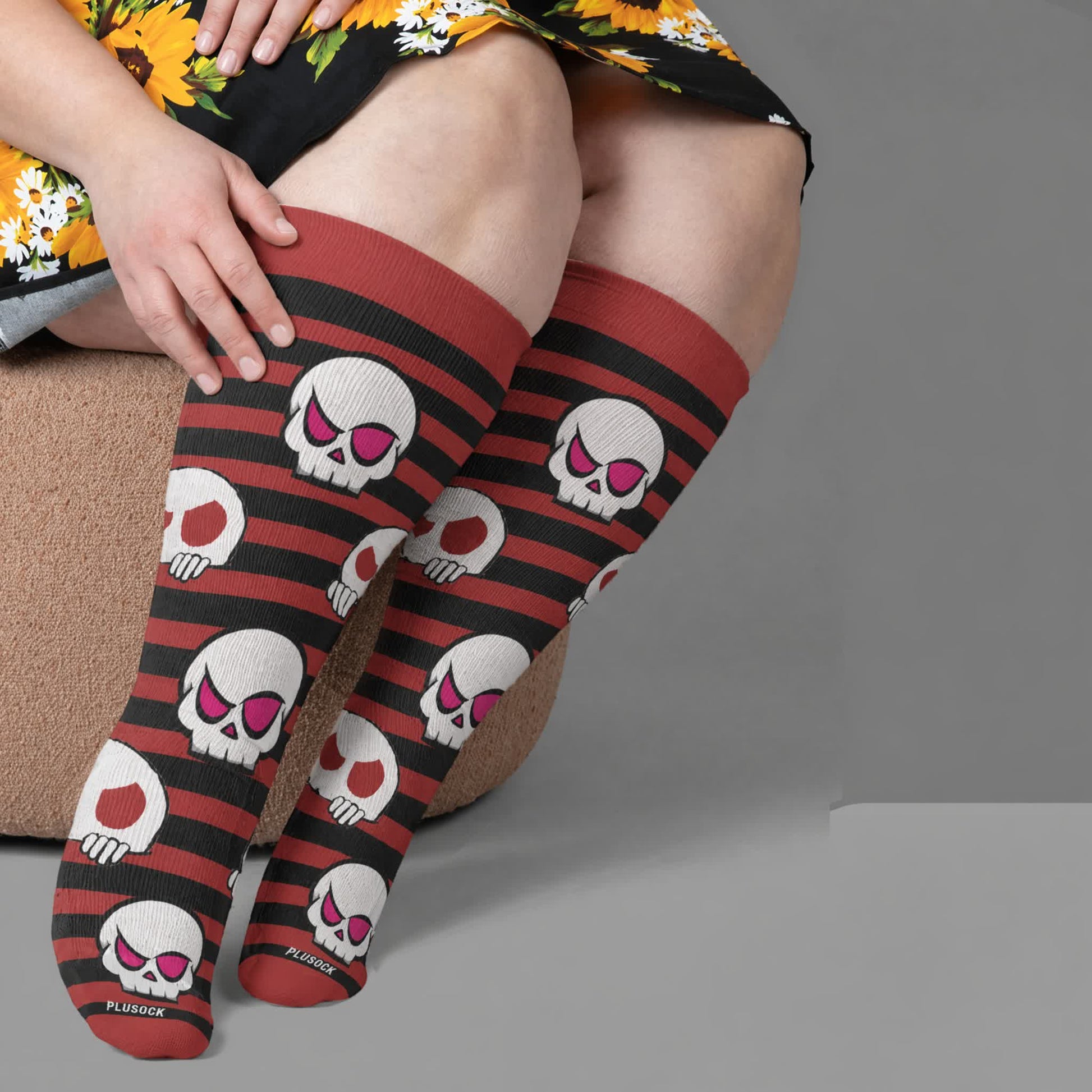 Plus SizeSkull Lollipops Compression Socks - Red(1 Pair) - 4XL - image 2
