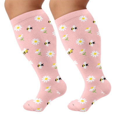 Plus Size Daisy Bee Flower Print Compression Socks - Pink(1 Pair) - 4XL - image 8