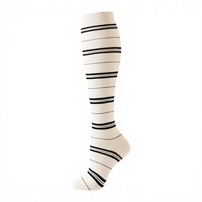 Cocoa Hearts Compression Socks(6 Pairs) - White - S/M - image 13