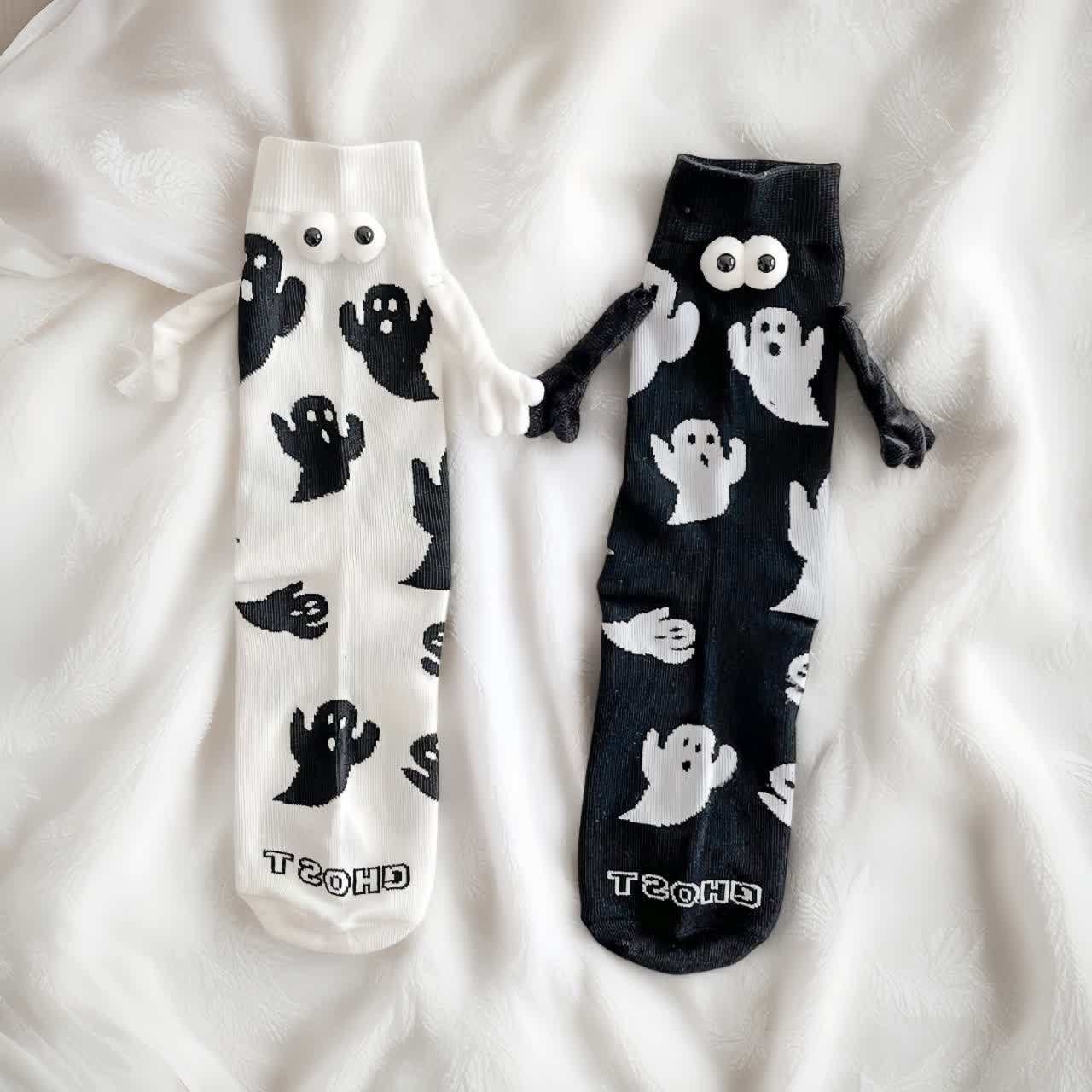 Ghost Magnetic Hand Holding Socks(4 Pairs) - image 5