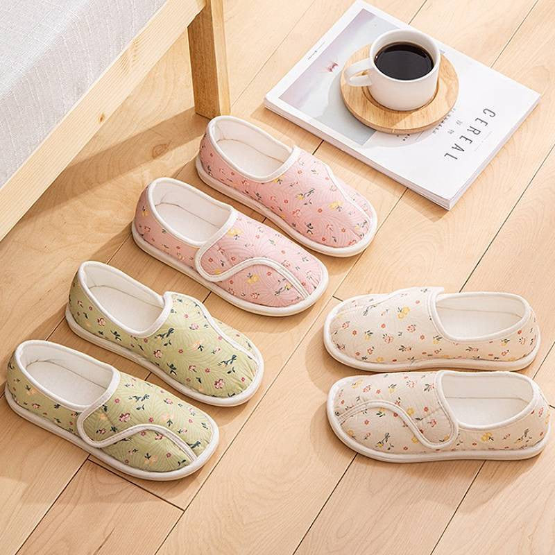 Adjustable Garden Quilted Fluffy Shoes - image 0